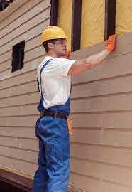 Best Custom Siding Design  in Greendale, WI